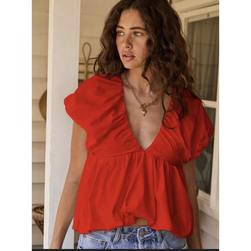 Aralina Red Bubble Stretch Top Deep V Tie Back Size Small